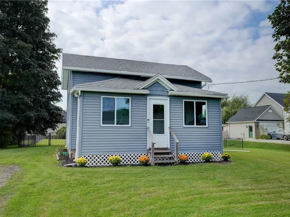 1393 Vroom Rd, Spencerport, NY 14559