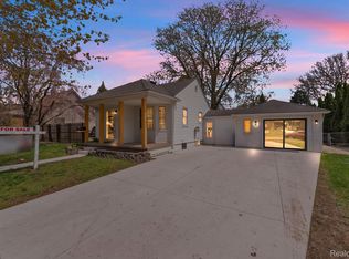 6964 Nightingale St, Dearborn Heights, MI 48127