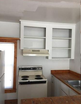 3rd image of 25 S Peninsula Dr APT 2