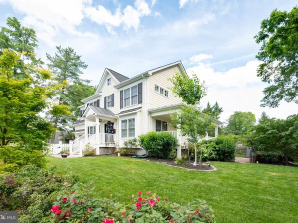 52 North St, Warrenton, VA 20186