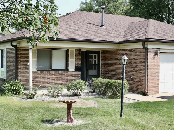 904 Thomas Dr, Morris, IL 60450