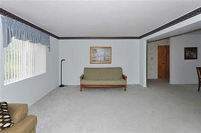 4th image of 1025 S Fernandez Ave