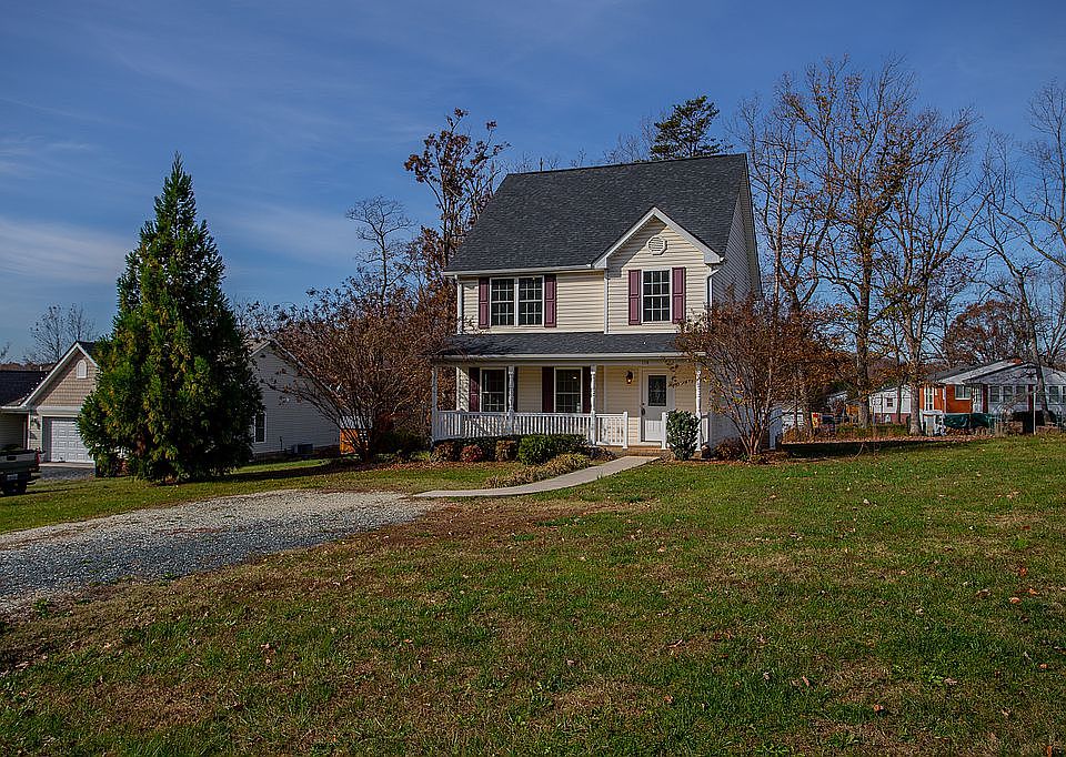 1st image of 114 Stratford Pl
