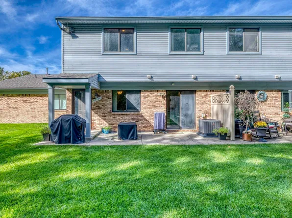 50054 S Jimmy Ct, Chesterfield, MI 48047
