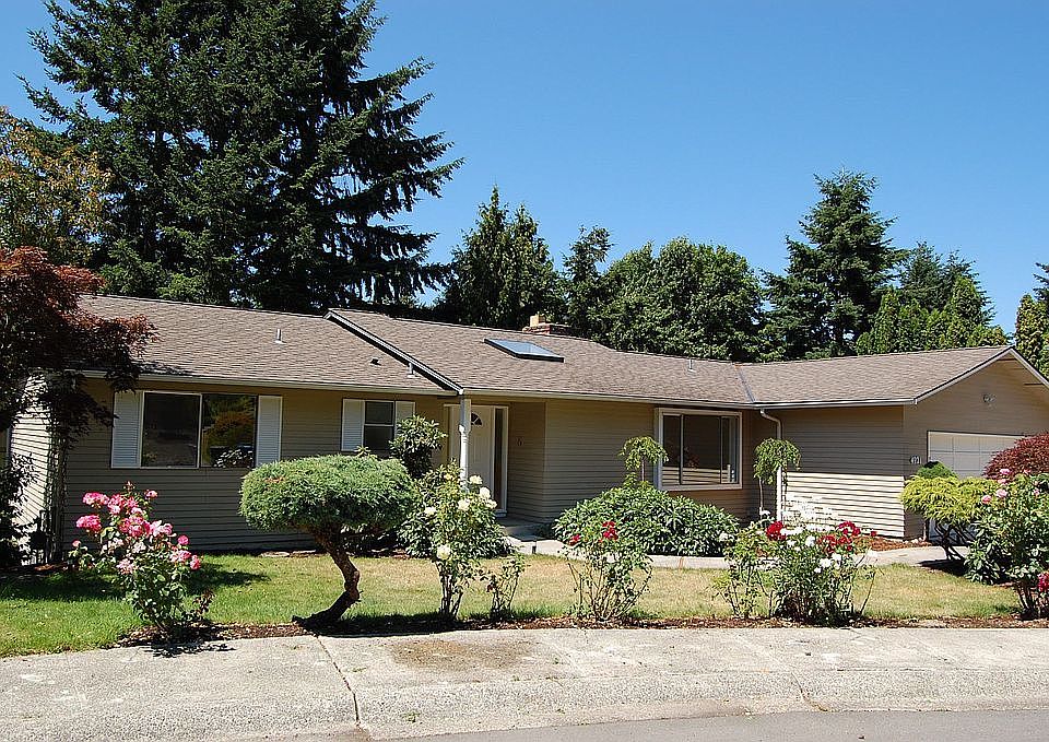 1st image of 4921 123rd Pl SE