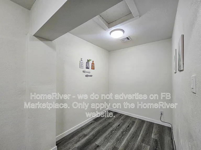 1339 E Glenrosa Ave — Photo 7