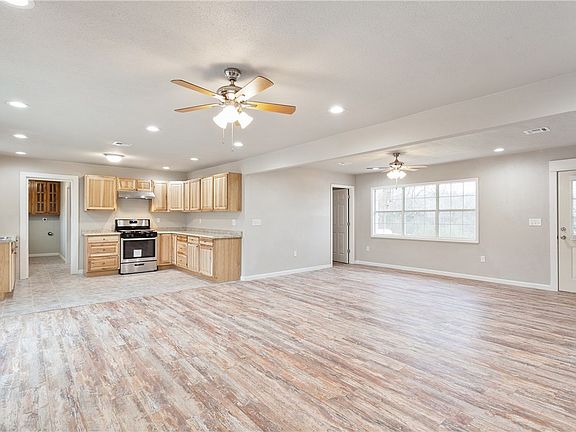 4th image of 272 Napier Ave