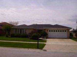 7623 Sycamore Dr, Orland Park, IL
