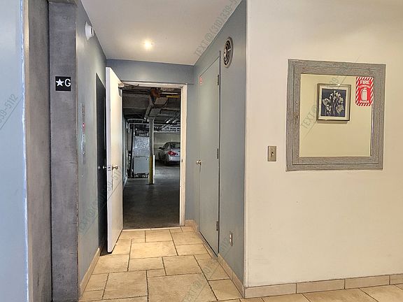 5th image of 2441 S Barrington Ave #206
