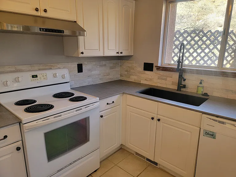 717 Fennel Ct SE — Photo 26