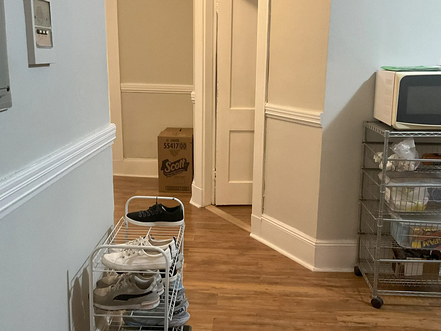 2 bed, 999 sqft, $3,950 — Photo 4