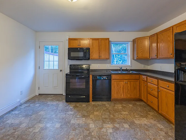 95 Portland Way #2 — Photo 1
