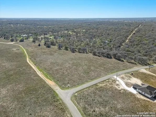 0 Deer Park Ln LOT 1B &, La Vernia, TX 78121