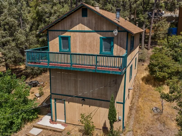 2304 Woodland Dr, Pine Mountain Club, CA 93222