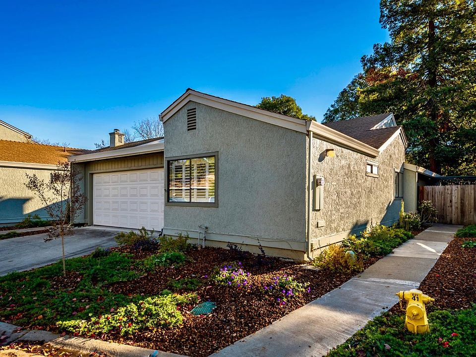 1st image of 2692 Mandeville Way