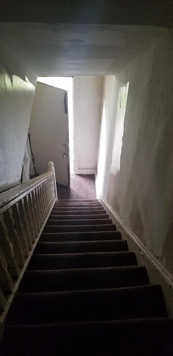 2 bed, 950 sqft, $1,100 — Photo 2
