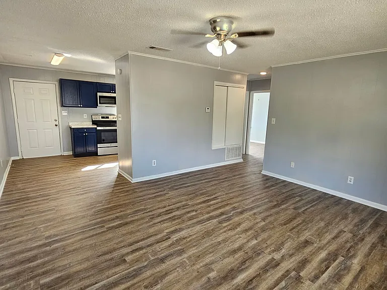13818 Mail Route Rd — Photo 3