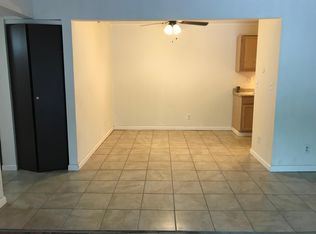 5207 N Knoxville Ave APT 203, Peoria, IL 61614
