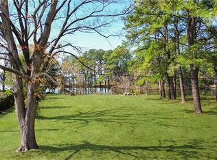 233 Valleau Rd, Norfolk, VA 23502