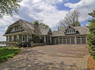 2661 Arcola Ln, Wayzata, MN 55391