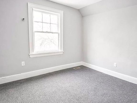 5th image of 811-815 Parker St #2
