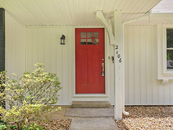 4th image of 2106 S Linden Avenue