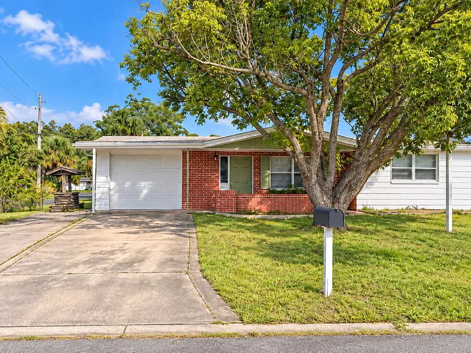 9238 Pegasus Ave