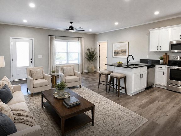 5th image of 110 Hess Dr
