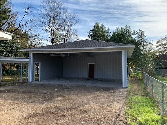 2nd image of 109 Whitfield Dr
