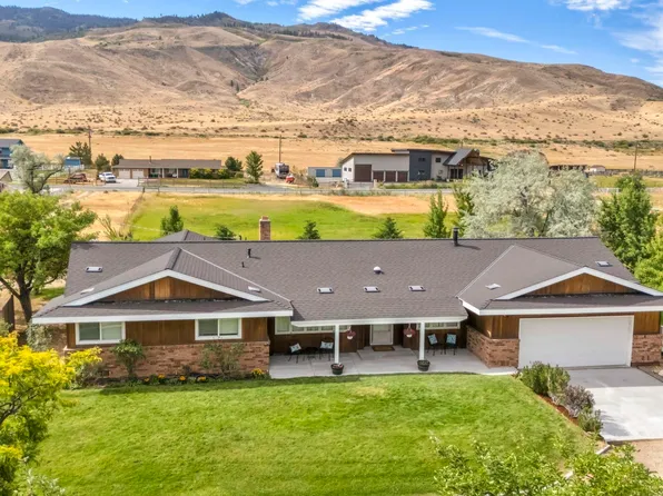 2255 Blue Heron Cir, Reno, NV 89523