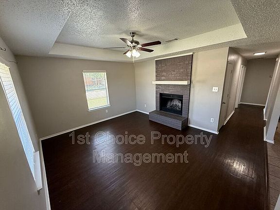 5th image of 1000 N Meadow Cir