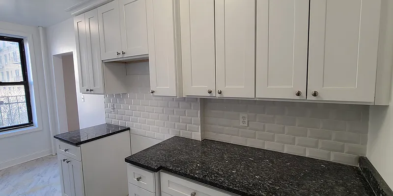 Sold by WRL Realty, LLC | media 8