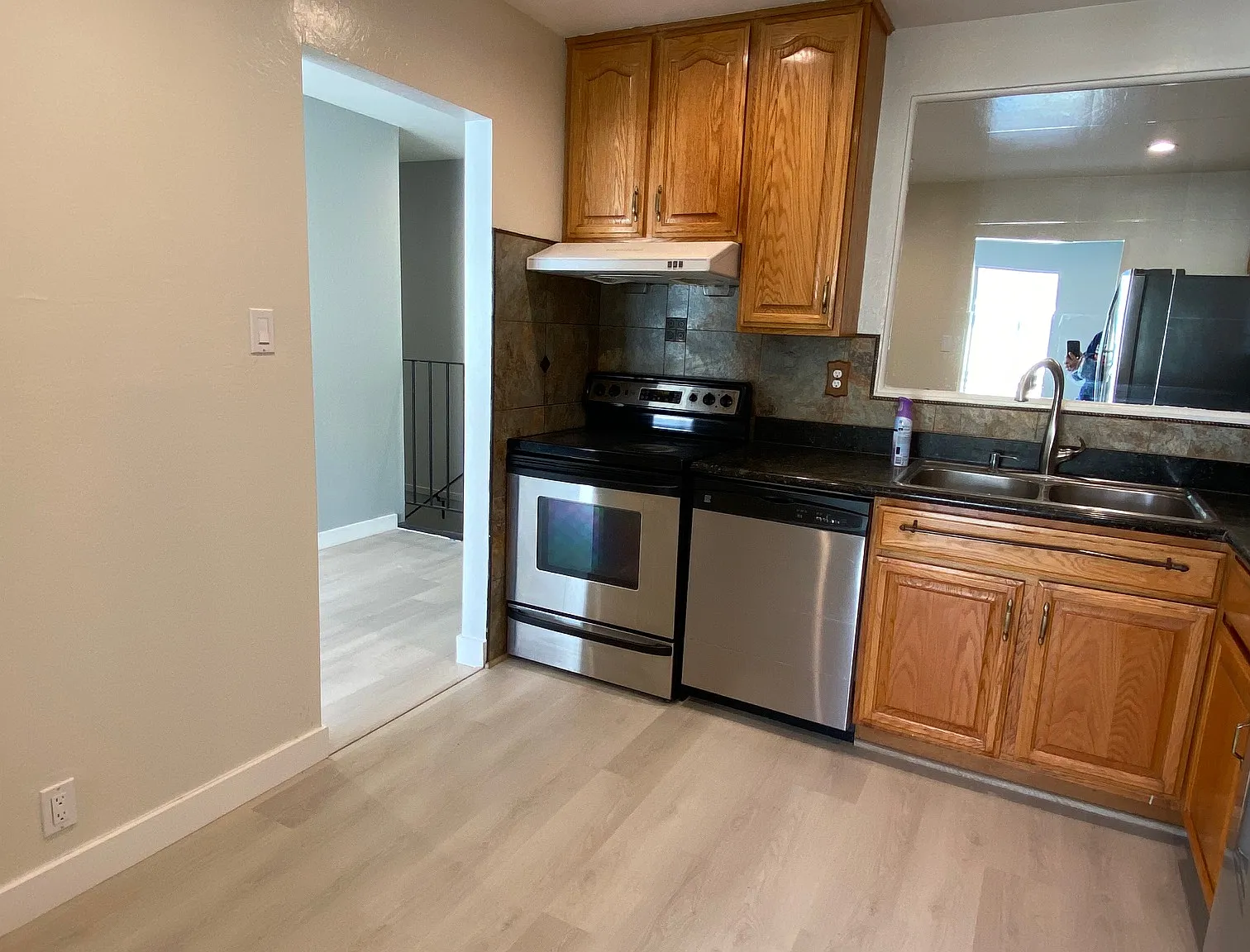 Southgate Ave, Daly City — Photo 2