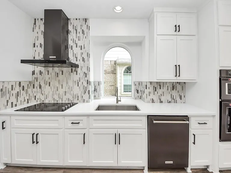 11207 Satin Tail Ln — Photo 14