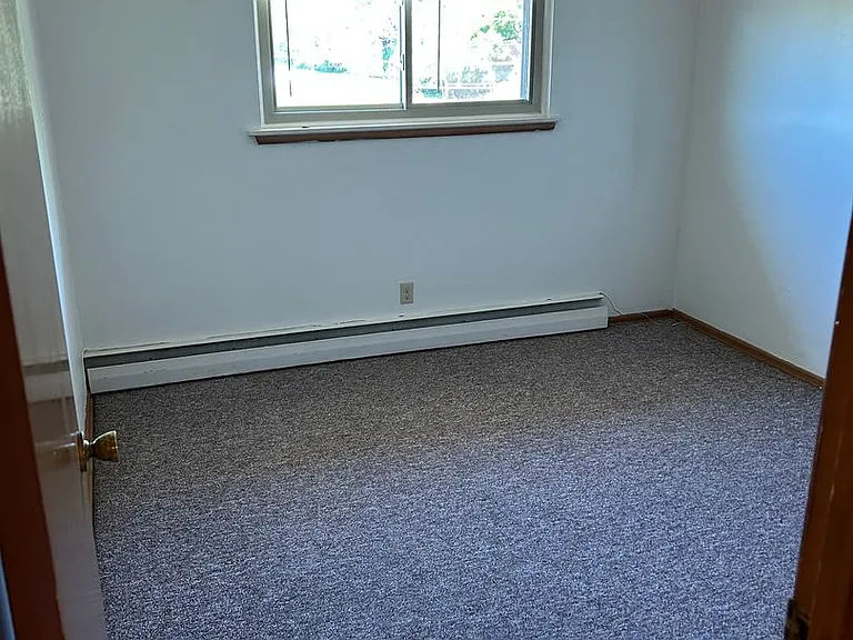 4215 S Vermont Ct — Photo 1