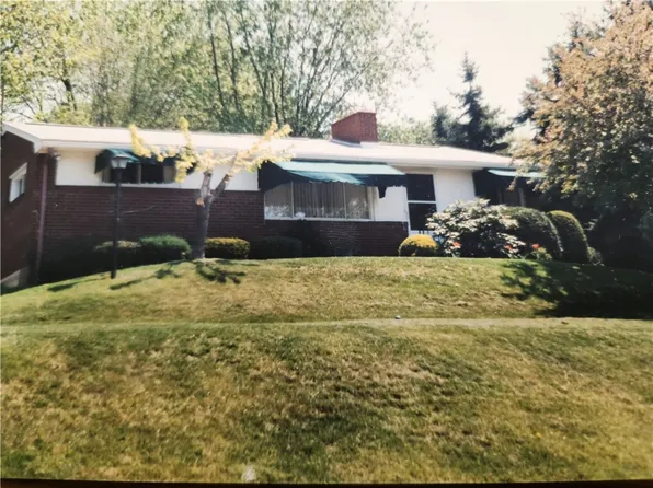 215 Mount Vernon Dr, Apollo, PA 15613