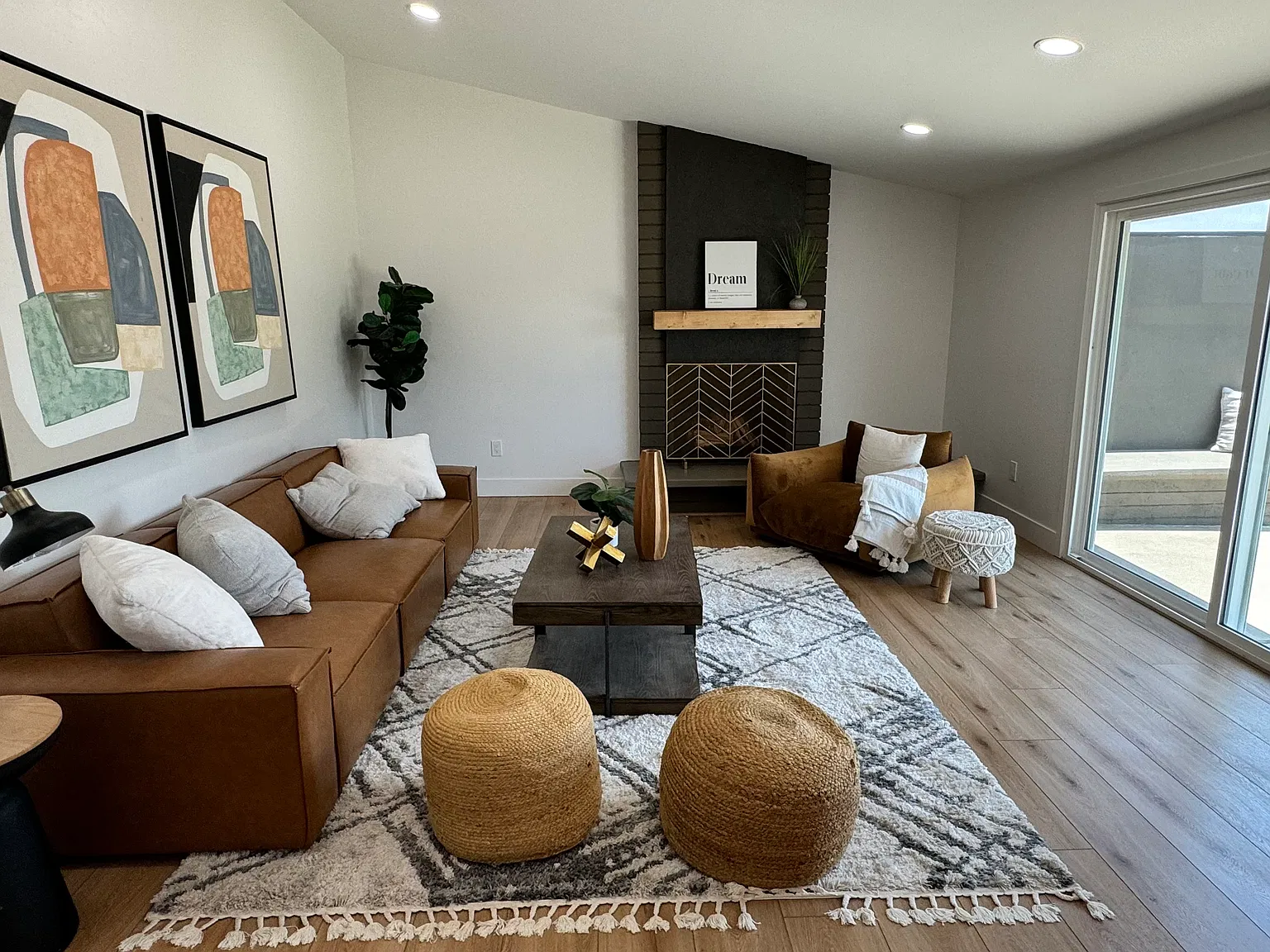 4 bed, 2.5 bath, 1605 sqft, $5,000 — Photo 3