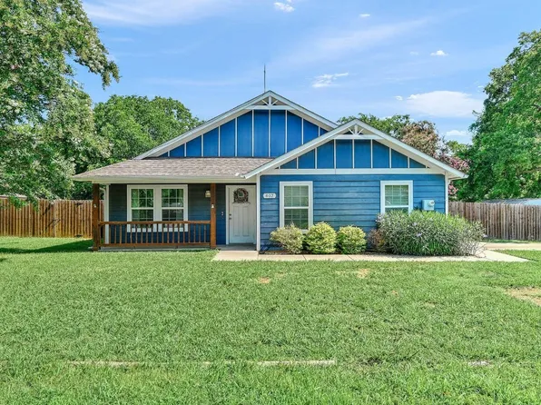 402 W Elm St, Whitewright, TX 75491