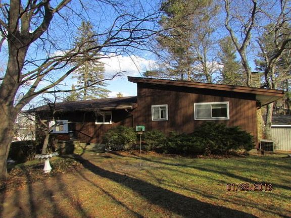 2nd image of 2115 Ash Dr