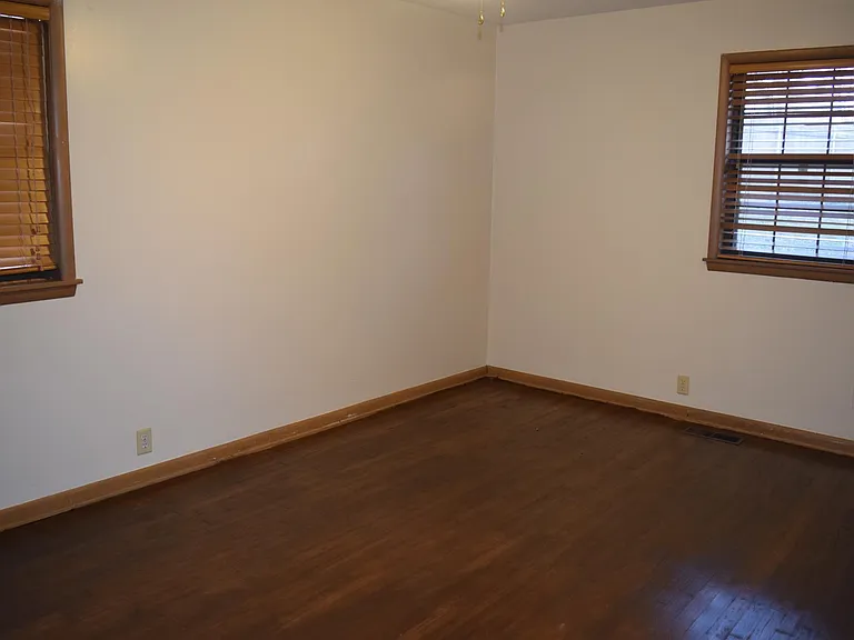 721 W Lakeshore Dr — Photo 15