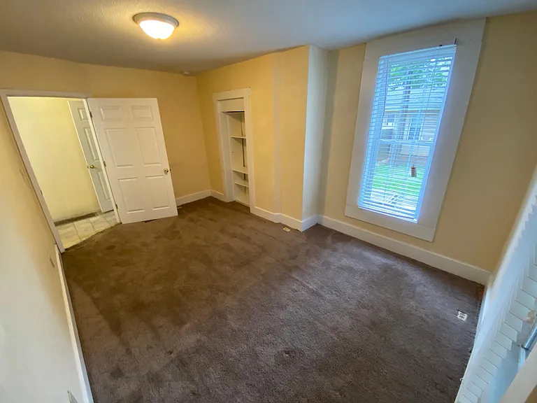 534 S Lincoln St — Photo 6
