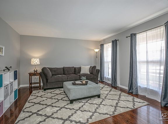 4th image of 1004 Marion Dr