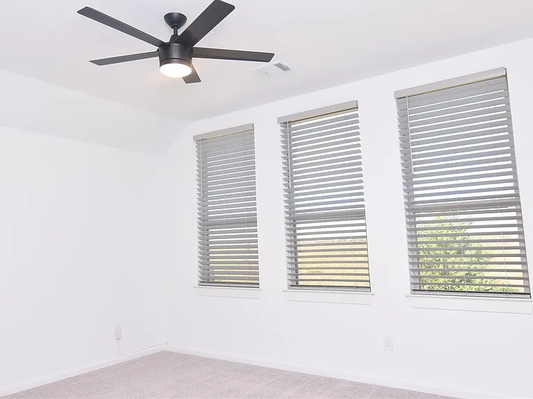 5427 Holly Haven Ct — Photo 19