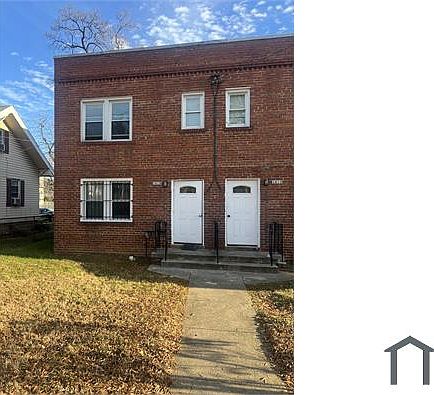 2nd image of 1615 Olive St NE APT 1