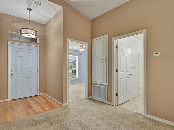 5th image of 272 Limestone Cir