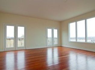 7105 Wildflower Ct, Spring Grove, IL 60081