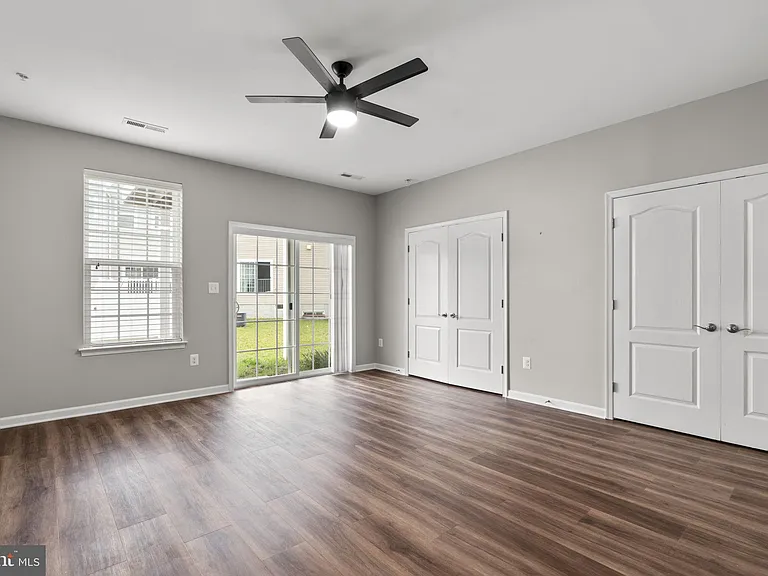 9442 Adelaide Ln — Photo 28
