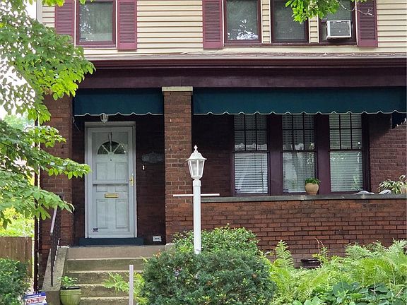 2nd image of 924 E End Ave