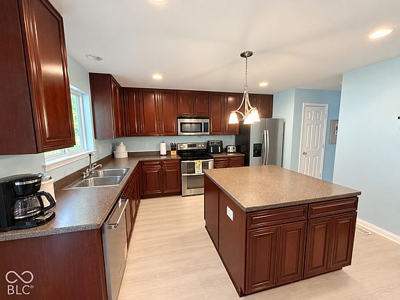 4th image of 11314 Candice Dr