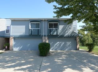 297 Harbor Ct, Bloomingdale, IL 60108